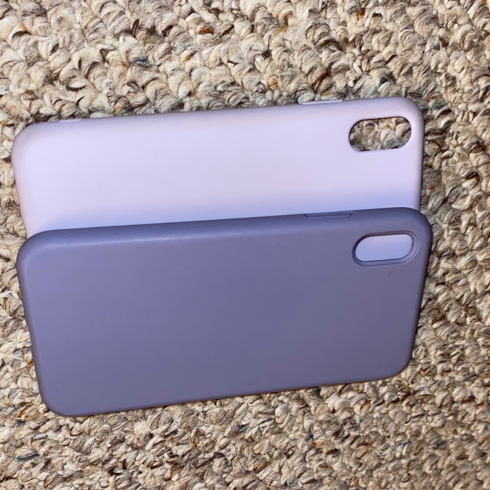 2 Iphone XS Max cases